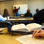 Jak napisać pracę doktorską z nauk teologicznych?